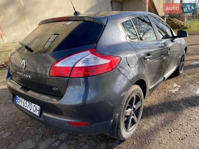 Сірий Рено Меган, об'ємом двигуна 1.5 л та пробігом 160 тис. км за 7500 $, фото 7 на Automoto.ua