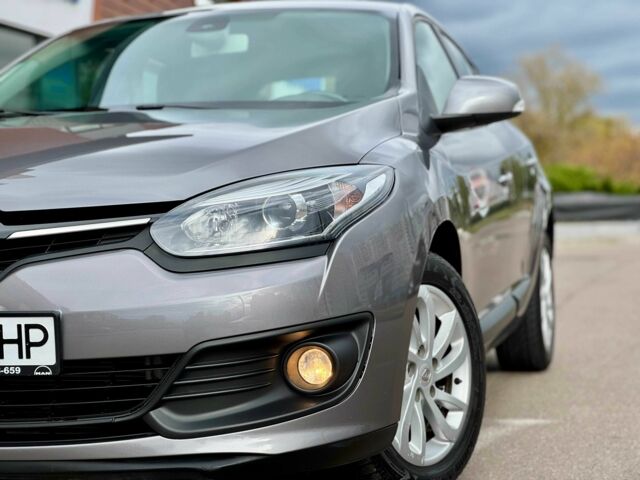 Рено Меган 2014 в Киеве на Automoto.ua Серый Рено Меган, объемом двигателя 1.5 л и пробегом 259 тыс. км за 7450 $, фото 2 на Automoto.ua