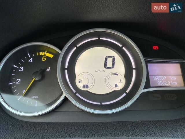 Сірий Рено Меган, об'ємом двигуна 1.5 л та пробігом 160 тис. км за 7500 $, фото 18 на Automoto.ua