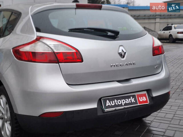 Сірий Рено Меган, об'ємом двигуна 1.5 л та пробігом 250 тис. км за 8190 $, фото 7 на Automoto.ua