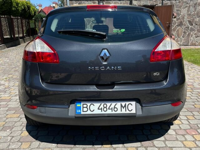 Сірий Рено Меган, об'ємом двигуна 1.5 л та пробігом 226 тис. км за 8200 $, фото 4 на Automoto.ua