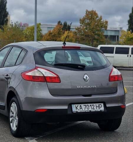 Серый Рено Меган, объемом двигателя 1.6 л и пробегом 264 тыс. км за 7700 $, фото 35 на Automoto.ua