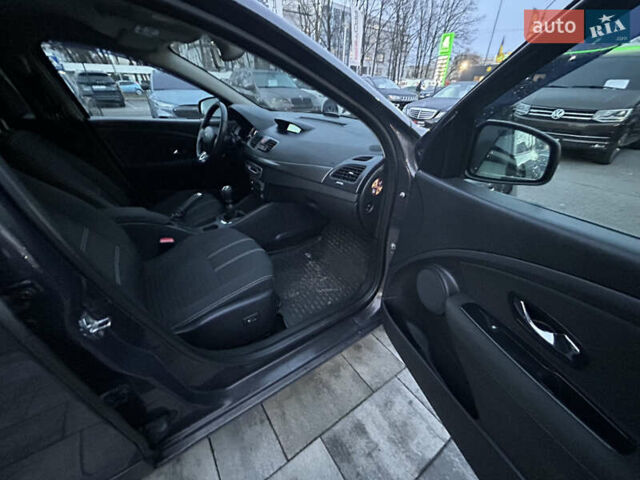 Серый Рено Меган, объемом двигателя 1.5 л и пробегом 110 тыс. км за 9999 $, фото 19 на Automoto.ua