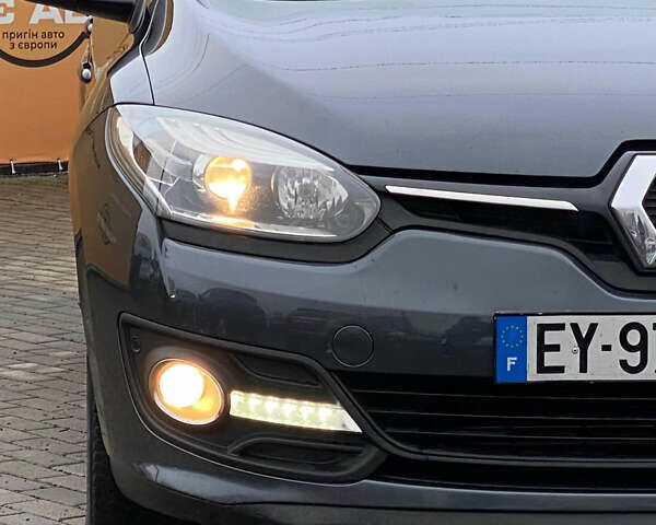 Серый Рено Меган, объемом двигателя 1.5 л и пробегом 205 тыс. км за 7999 $, фото 9 на Automoto.ua