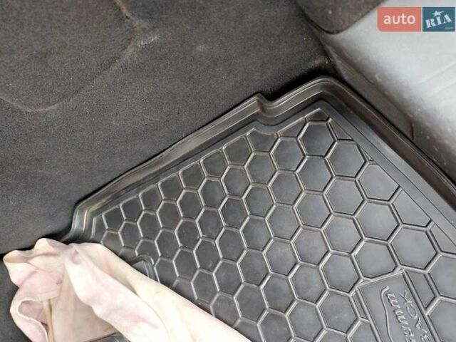 Серый Рено Меган, объемом двигателя 1.5 л и пробегом 126 тыс. км за 8700 $, фото 5 на Automoto.ua