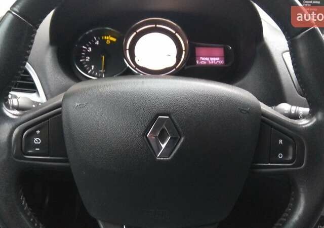 Рено Меган 2015 у Чернігові на Automoto.ua Сірий Рено Меган, об'ємом двигуна 1.46 л та пробігом 270 тис. км за 8800 $, фото 17 на Automoto.ua