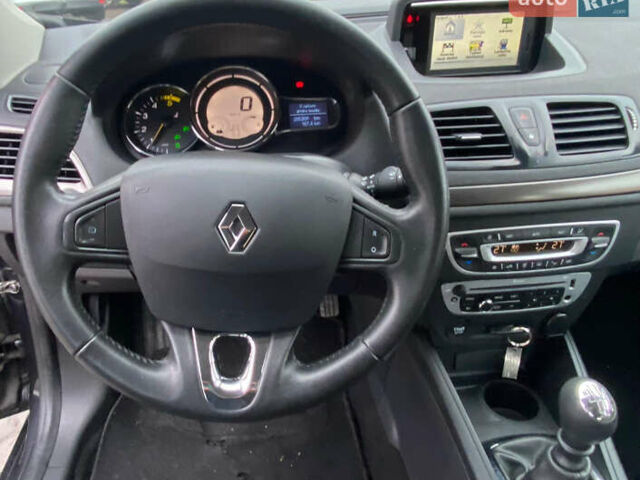 Серый Рено Меган, объемом двигателя 1.5 л и пробегом 205 тыс. км за 7999 $, фото 11 на Automoto.ua