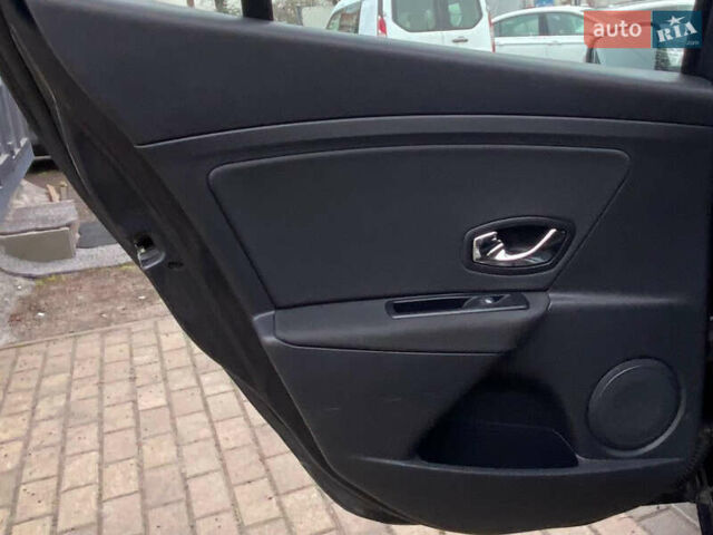 Серый Рено Меган, объемом двигателя 1.5 л и пробегом 205 тыс. км за 7999 $, фото 24 на Automoto.ua