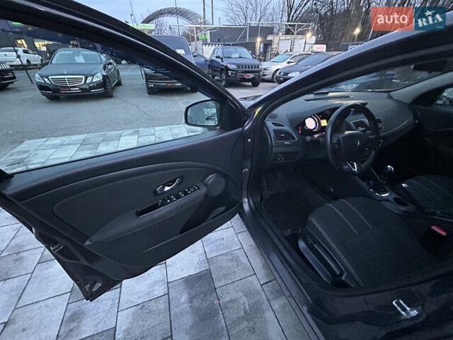 Серый Рено Меган, объемом двигателя 1.5 л и пробегом 110 тыс. км за 9999 $, фото 11 на Automoto.ua