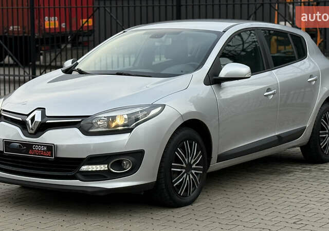 Рено Меган 2015 у Києві на Automoto.ua Сірий Рено Меган, об'ємом двигуна 1.46 л та пробігом 207 тис. км за 7900 $, фото 7 на Automoto.ua