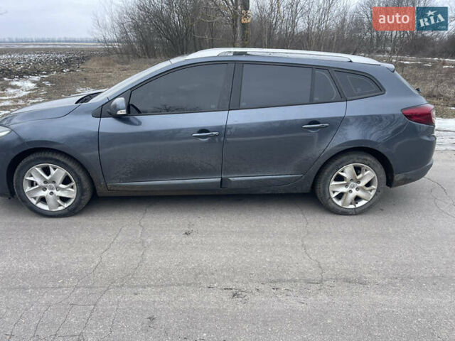 Серый Рено Меган, объемом двигателя 1.5 л и пробегом 316 тыс. км за 9000 $, фото 5 на Automoto.ua