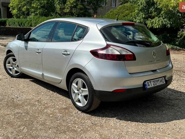 Сірий Рено Меган, об'ємом двигуна 1.5 л та пробігом 90 тис. км за 8800 $, фото 11 на Automoto.ua