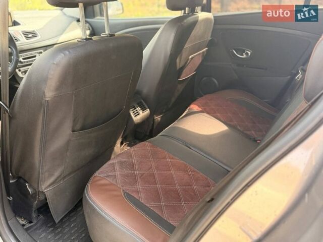 Серый Рено Меган, объемом двигателя 1.5 л и пробегом 94 тыс. км за 8490 $, фото 11 на Automoto.ua