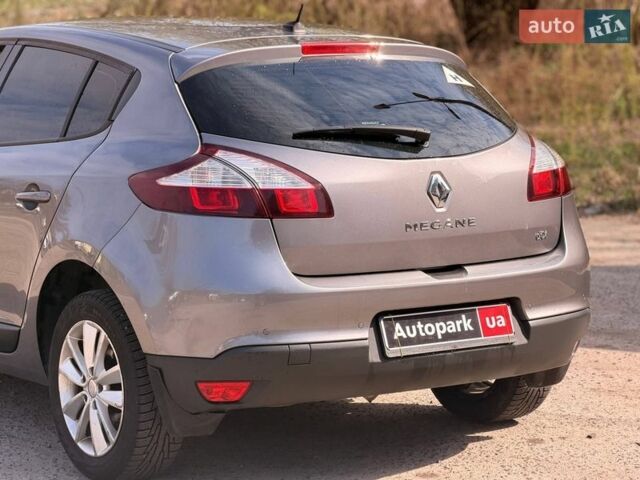 Серый Рено Меган, объемом двигателя 1.5 л и пробегом 94 тыс. км за 8490 $, фото 6 на Automoto.ua