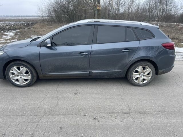 Серый Рено Меган, объемом двигателя 1.5 л и пробегом 316 тыс. км за 9000 $, фото 3 на Automoto.ua