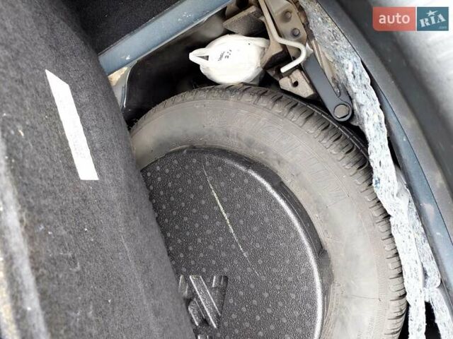 Серый Рено Меган, объемом двигателя 1.5 л и пробегом 126 тыс. км за 8700 $, фото 8 на Automoto.ua