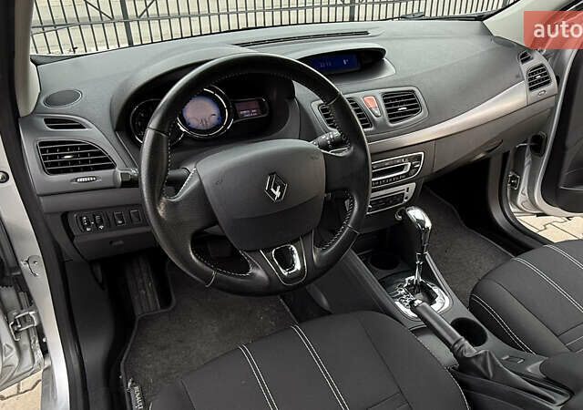 Рено Меган 2015 у Києві на Automoto.ua Сірий Рено Меган, об'ємом двигуна 1.46 л та пробігом 207 тис. км за 7900 $, фото 15 на Automoto.ua