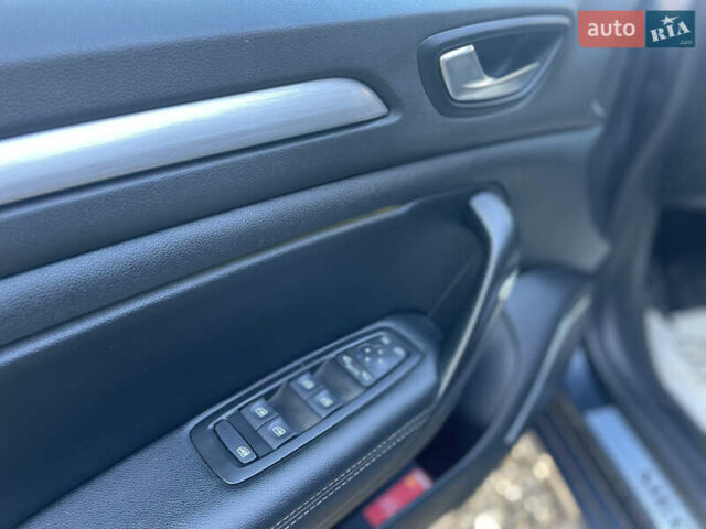 Серый Рено Меган, объемом двигателя 1.46 л и пробегом 160 тыс. км за 10900 $, фото 15 на Automoto.ua