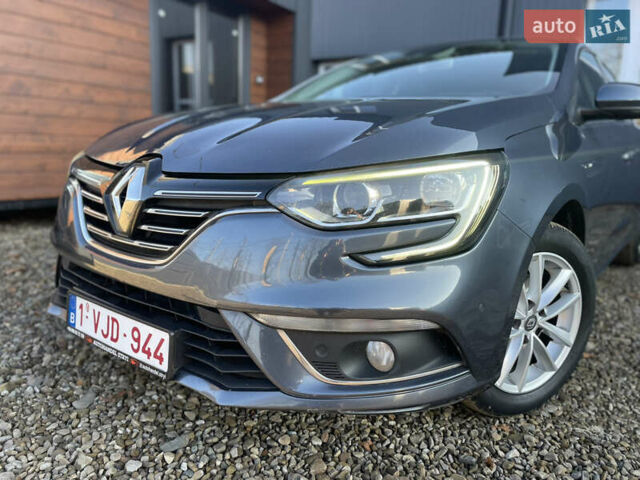 Серый Рено Меган, объемом двигателя 1.46 л и пробегом 160 тыс. км за 10900 $, фото 7 на Automoto.ua