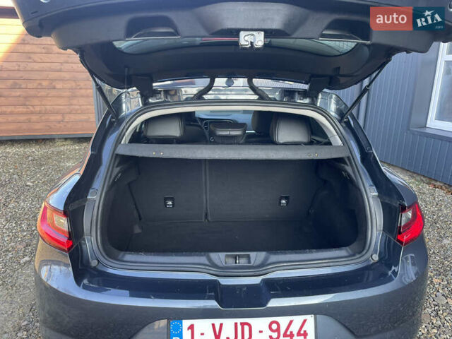 Серый Рено Меган, объемом двигателя 1.46 л и пробегом 160 тыс. км за 10900 $, фото 52 на Automoto.ua