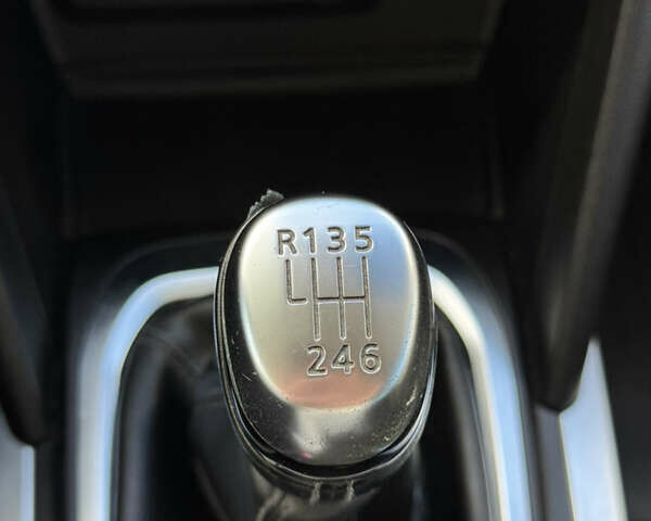 Серый Рено Меган, объемом двигателя 1.46 л и пробегом 241 тыс. км за 10999 $, фото 12 на Automoto.ua