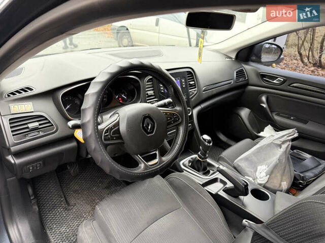 Серый Рено Меган, объемом двигателя 1.46 л и пробегом 248 тыс. км за 9500 $, фото 7 на Automoto.ua