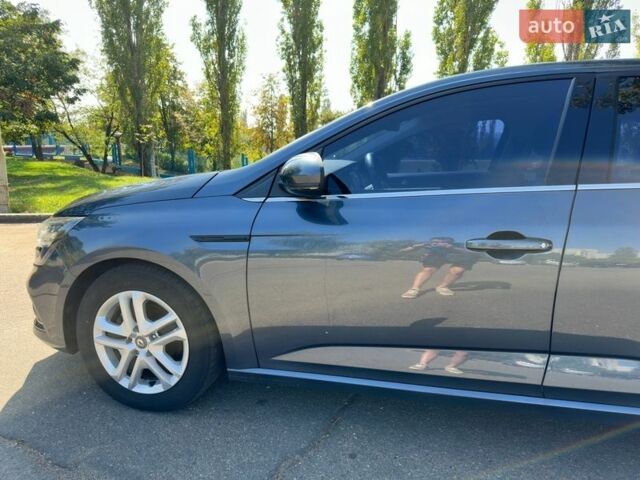 Сірий Рено Меган, об'ємом двигуна 1.46 л та пробігом 60 тис. км за 10500 $, фото 7 на Automoto.ua