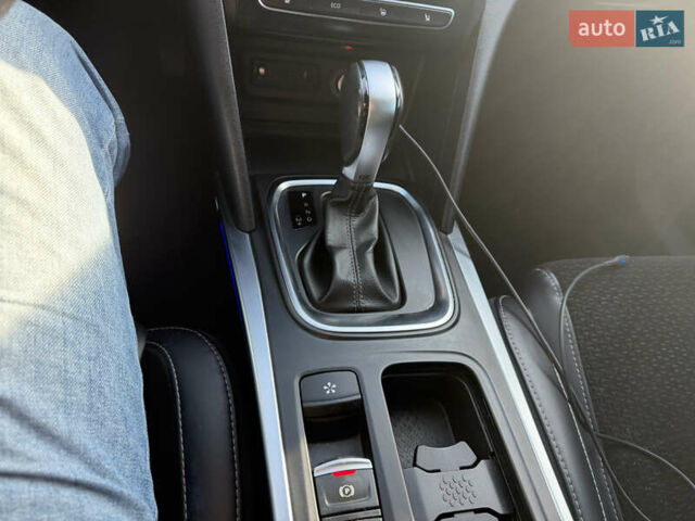 Серый Рено Меган, объемом двигателя 1.46 л и пробегом 73 тыс. км за 15500 $, фото 11 на Automoto.ua