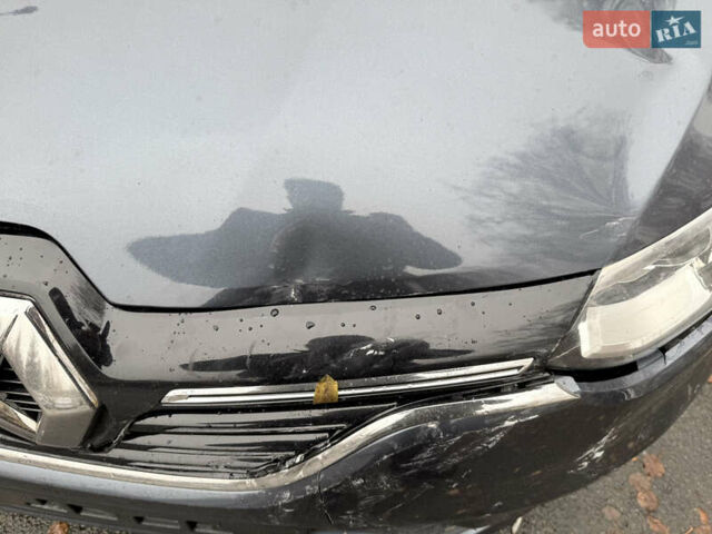 Серый Рено Меган, объемом двигателя 1.46 л и пробегом 248 тыс. км за 9500 $, фото 5 на Automoto.ua
