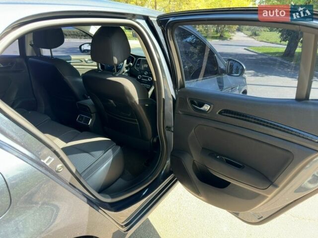 Сірий Рено Меган, об'ємом двигуна 1.46 л та пробігом 60 тис. км за 10500 $, фото 16 на Automoto.ua