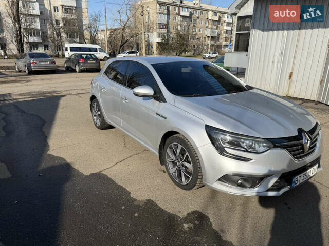 Серый Рено Меган, объемом двигателя 1.46 л и пробегом 73 тыс. км за 14200 $, фото 4 на Automoto.ua