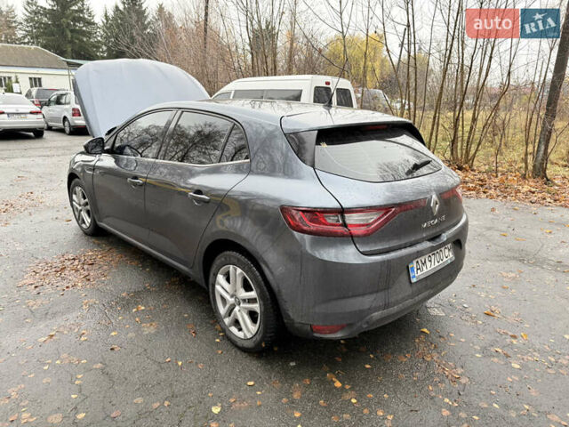 Серый Рено Меган, объемом двигателя 1.46 л и пробегом 248 тыс. км за 9500 $, фото 1 на Automoto.ua