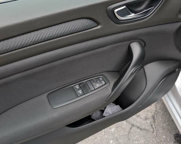 Серый Рено Меган, объемом двигателя 1.5 л и пробегом 254 тыс. км за 11300 $, фото 14 на Automoto.ua