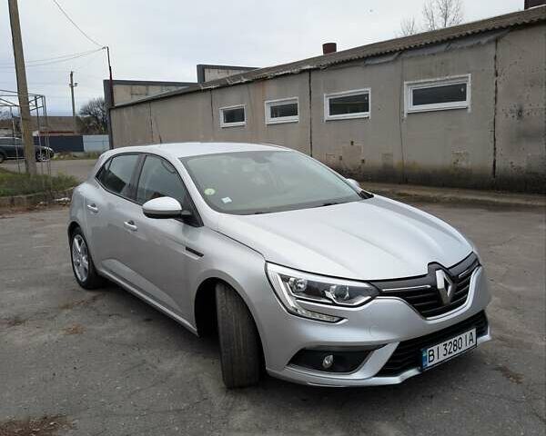 Серый Рено Меган, объемом двигателя 1.5 л и пробегом 254 тыс. км за 11300 $, фото 8 на Automoto.ua