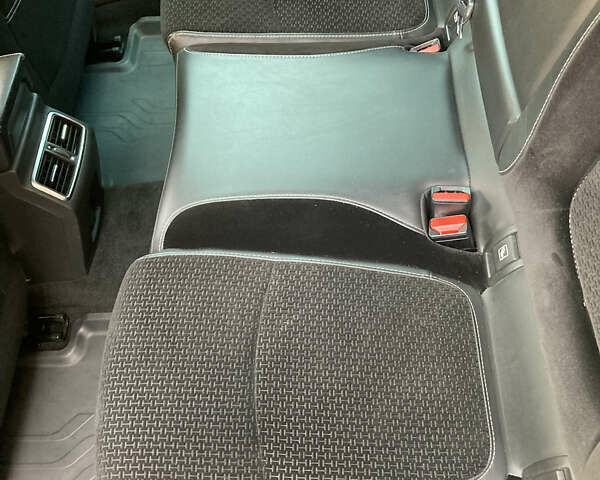 Рено Меган 2017 в Киеве на Automoto.ua Серый Рено Меган, объемом двигателя 1.2 л и пробегом 132 тыс. км за 13300 $, фото 32 на Automoto.ua