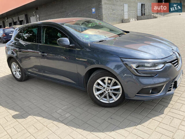 Рено Меган 2017 в Киеве на Automoto.ua Серый Рено Меган, объемом двигателя 1.2 л и пробегом 132 тыс. км за 13300 $, фото 4 на Automoto.ua