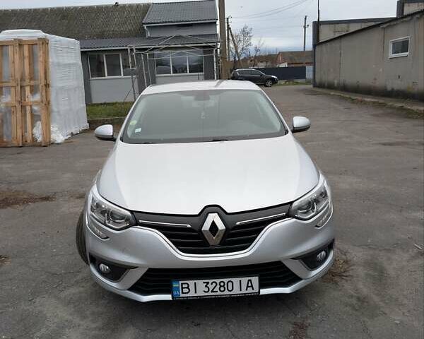 Серый Рено Меган, объемом двигателя 1.5 л и пробегом 254 тыс. км за 11300 $, фото 9 на Automoto.ua