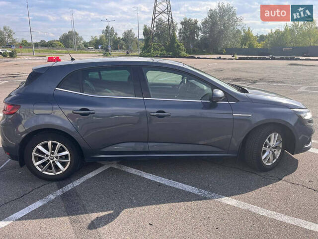 Серый Рено Меган, объемом двигателя 1.5 л и пробегом 93 тыс. км за 14250 $, фото 1 на Automoto.ua