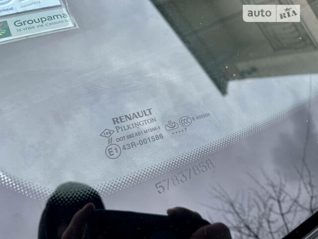 Серый Рено Меган, объемом двигателя 1.5 л и пробегом 180 тыс. км за 12400 $, фото 10 на Automoto.ua