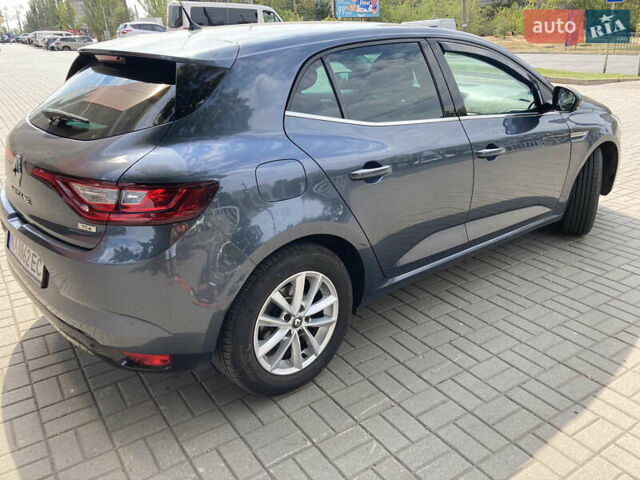 Рено Меган 2017 в Киеве на Automoto.ua Серый Рено Меган, объемом двигателя 1.2 л и пробегом 132 тыс. км за 13300 $, фото 3 на Automoto.ua