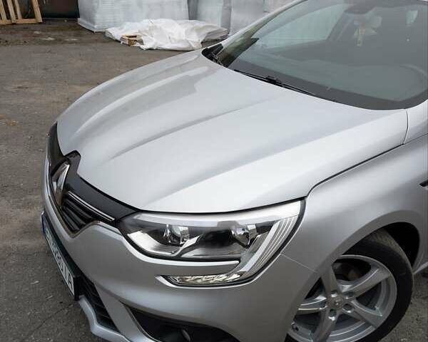 Серый Рено Меган, объемом двигателя 1.5 л и пробегом 254 тыс. км за 11300 $, фото 10 на Automoto.ua