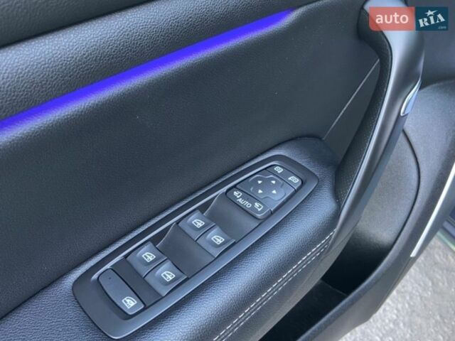 Серый Рено Меган, объемом двигателя 1.46 л и пробегом 93 тыс. км за 14850 $, фото 41 на Automoto.ua