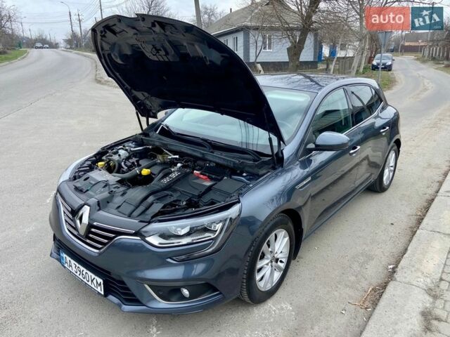 Серый Рено Меган, объемом двигателя 1.46 л и пробегом 93 тыс. км за 14850 $, фото 93 на Automoto.ua