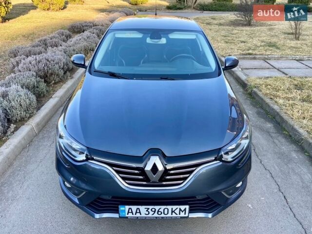 Серый Рено Меган, объемом двигателя 1.46 л и пробегом 93 тыс. км за 14999 $, фото 2 на Automoto.ua