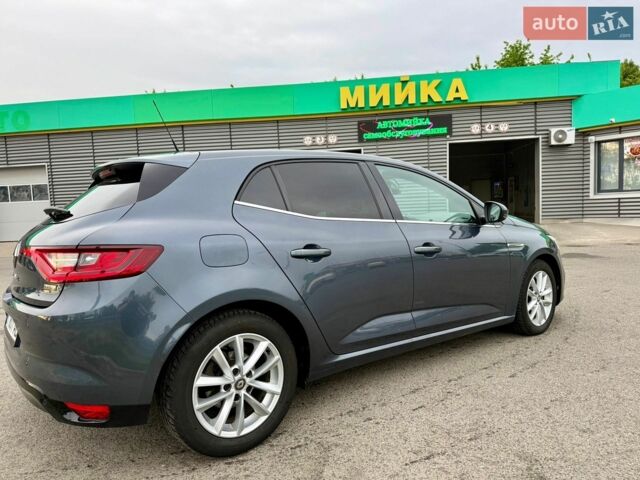 Сірий Рено Меган, об'ємом двигуна 1.5 л та пробігом 245 тис. км за 13499 $, фото 3 на Automoto.ua