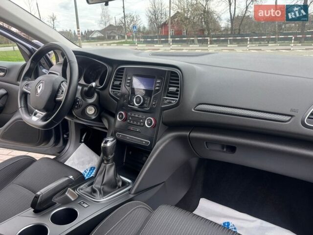 Серый Рено Меган, объемом двигателя 1.46 л и пробегом 137 тыс. км за 12500 $, фото 22 на Automoto.ua