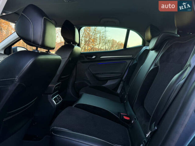 Серый Рено Меган, объемом двигателя 1.5 л и пробегом 190 тыс. км за 13999 $, фото 48 на Automoto.ua