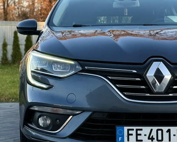 Серый Рено Меган, объемом двигателя 1.5 л и пробегом 190 тыс. км за 13999 $, фото 7 на Automoto.ua