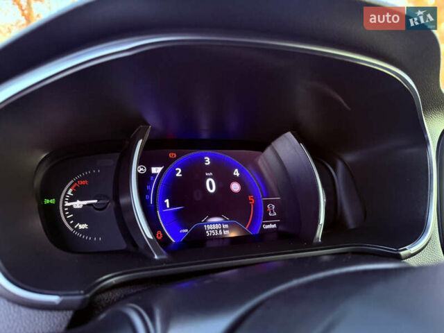 Серый Рено Меган, объемом двигателя 1.5 л и пробегом 190 тыс. км за 13999 $, фото 27 на Automoto.ua