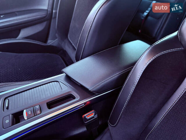 Серый Рено Меган, объемом двигателя 1.5 л и пробегом 190 тыс. км за 13999 $, фото 28 на Automoto.ua